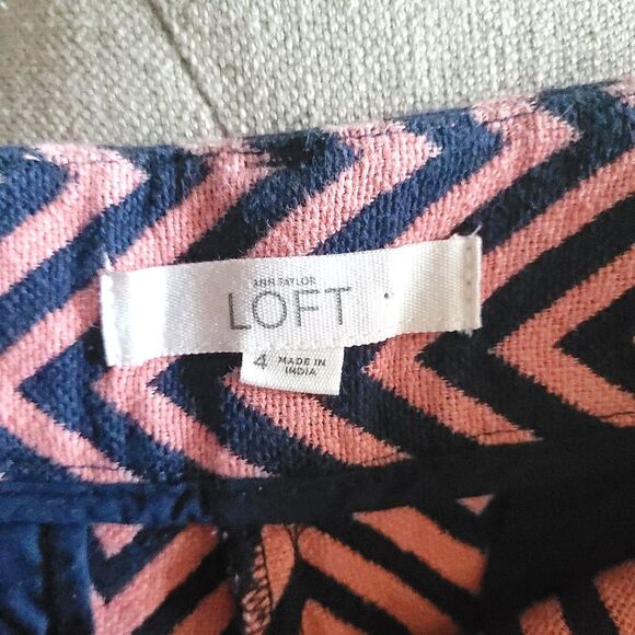 Ann Taylor LOFT Shorts Womens 4 Pink Blue Riviera Knit Zig Zag Flat Front Cotton - Picture 5 of 14